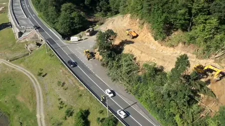 Lucrările de pe Valea Oltului au ajuns la 50%. CNAIR: A fost reluat traficul pe sectorul de drum Boița-Lazaret