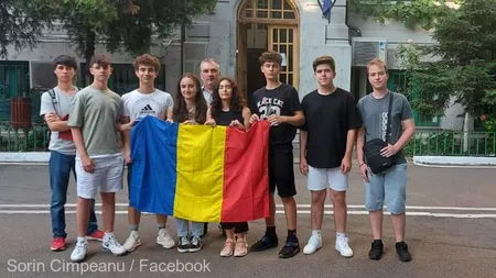 Academia Română: Zece elevi olimpici, beneficiari de burse de merit