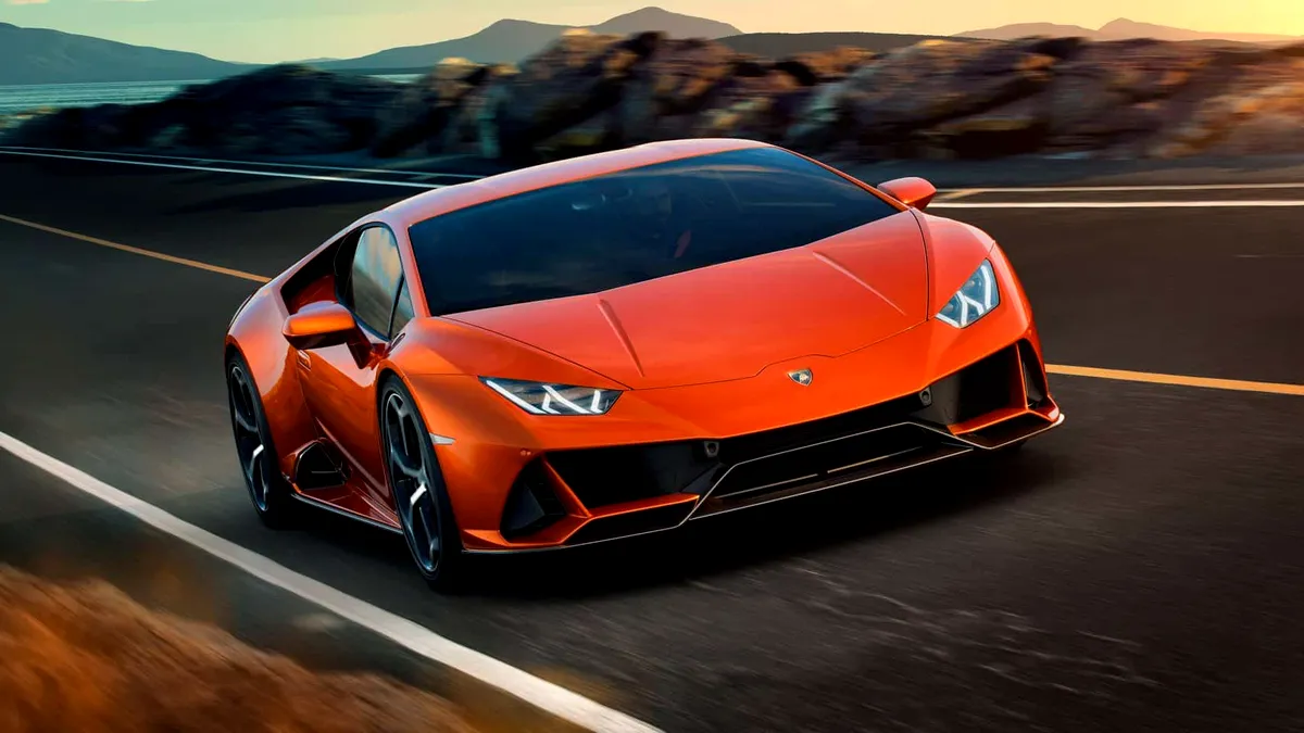 Statul vinde bolizi de lux confiscați de la interlopi. Cât costă un Lamborghini Urus
