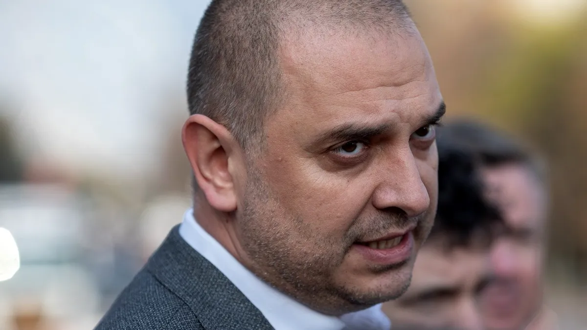 Radu Mihaiu a băut după Clotilde Armand. Și el vrea renumărarea unor voturi