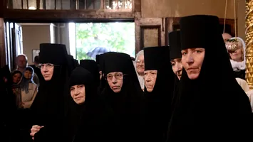 The Telegraph: Călugărițele, un pericol? Rusia le folosește în Europa drept spioni și pentru a răspândi propagandă