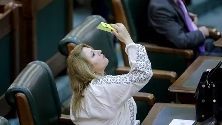 Diana Șoșoacă a fost sancționată de conducerea Senatului. Senatoarea: Voi sesiza instituțiile internaționale