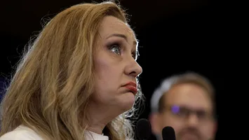Scandalul din USR continuă. Curtea de Apel amână să tranşeze conflictul dintre Elena Lasconi şi partid