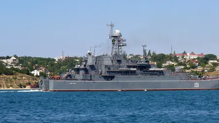 Marea Neagră: Focuri de avertisment și bombe lansate de ruși în apropierea unui distrugător britanic