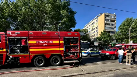 Incendiu într-un bloc de locuințe din Sectorul 2. Deja patru persoane au ajuns la spital