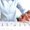 Țara care caută mii de angajați din România, cu salarii de peste 7.000 de euro pe lună. Contrastul cu piața muncii de acasă