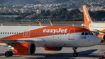 O familie a încercat să urce o bunică decedată într-un avion, pretinzând că doarme