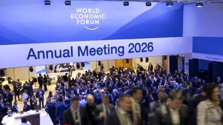 Absența ca mesaj politic: Nicușor Dan nu merge la Davos. Asta contează mai mult decât prezența.