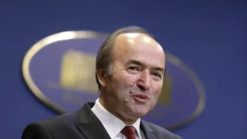 Tudorel Toader, despre candidatura la prezidențiale: Iau în calcul să menţin declaraţiile anterioare