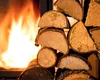 Românii revin la lemne de foc, din cauza facturilor la energie. Ce spune AEI
