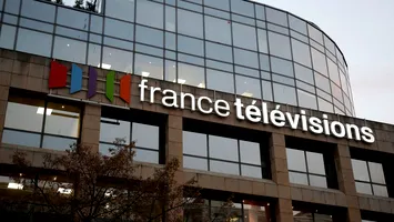 Panică la Paris: Sediul France Télévisions a fost evacuat de urgență din cauza unei alerte cu bombă