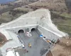Turcii lucrează non-stop să străpungă Carpații cu cel mai dificil lot al Autostrăzii A1 Sibiu – Pitești (VIDEO)