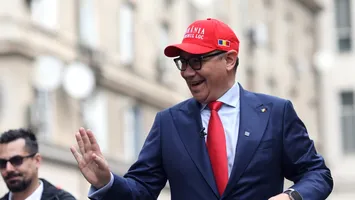 Victor Ponta, un petrecăreț convins. Ce vicii are candidatul la prezidențiale: Eu zic că e bine, nu?