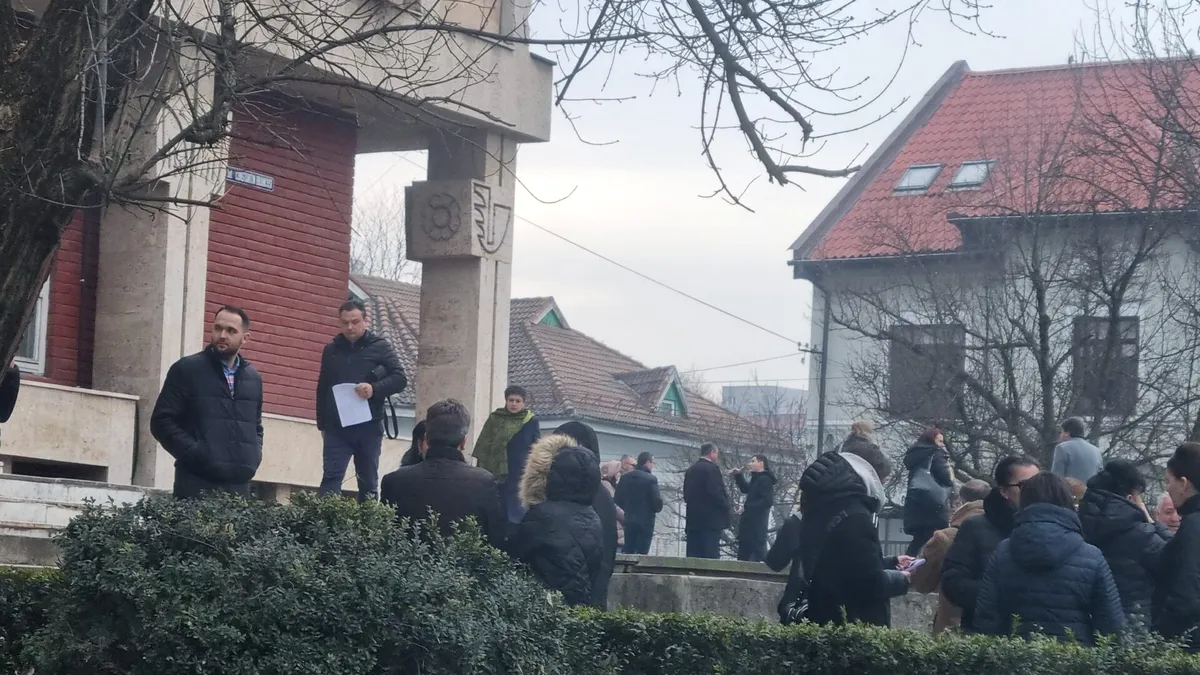 Arafat a trimis echipaje în Gorj, unde a fost cutremurul de 4,4 azi dimineață. Prefectura a fost evacuată