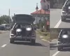 Doi copii, transportați în portbagajul deschis al unei mașini din Gorj. Cât l-a costat pe șofer „plimbarea” celor mici