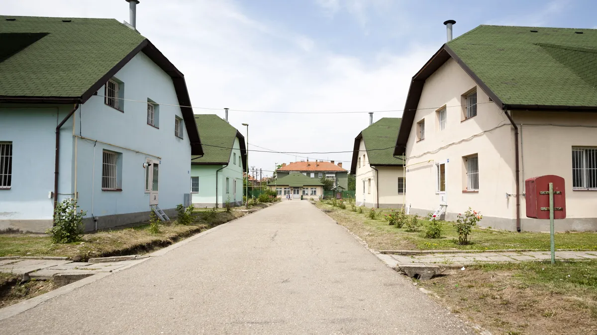 Coșmar la Centrul Educativ Buziaș. Copii torturați și obligați la perversiuni de către gardieni într-un scandal care zguduie sistemul