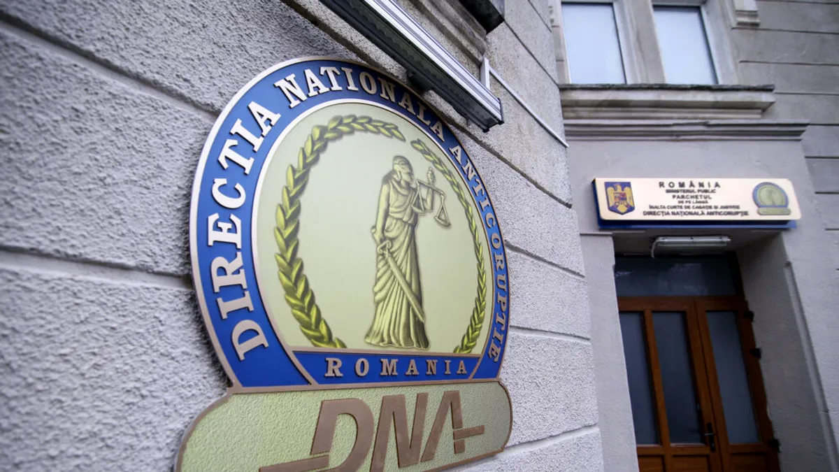 DNA trimite în judecată doi foşti directori ai Companiei Municipale Cimitire Bucureşti S.A şi şapte funcţionari. Ar fi primit 24 de salarii compensatorii în momentul concedierii