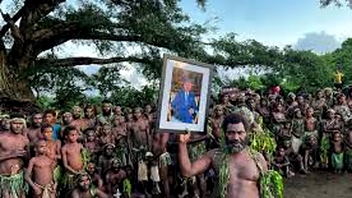 Băștinașii de pe Insula Tanna din Pacific au sărbătorit încoronarea regelui Charles al III-lea, despre care spun că este fiul unui zeu