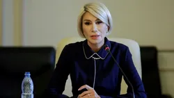 Contrasensul zilei: DIICOT ironizează, iar Raluca Turcan scoate batista de dantelă